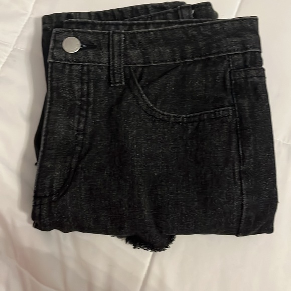 Zara jeans *lighty used - Picture 2 of 2
